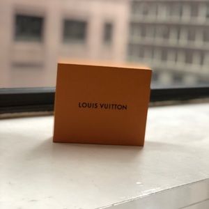 Louis Vuitton pull out box (fits card holder)